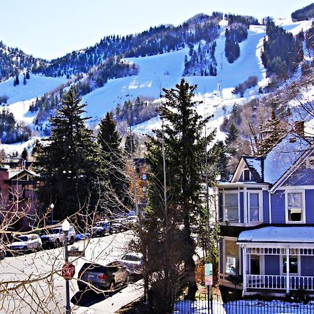 The Snow Queen Lodge Сноумас Вилидж Екстериор снимка