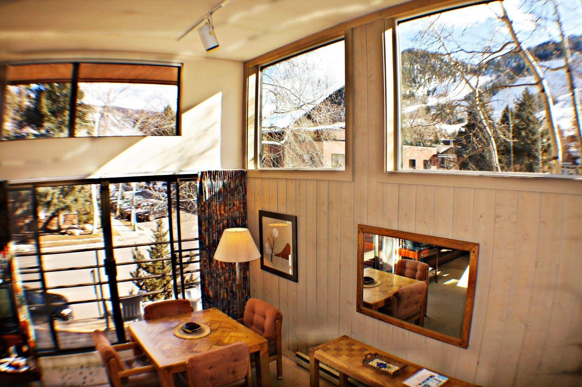 The Snow Queen Lodge Сноумас Вилидж Екстериор снимка