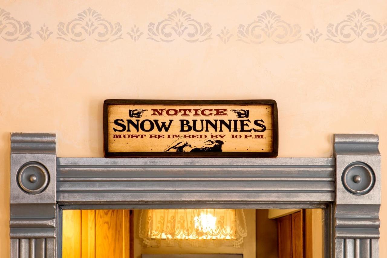 The Snow Queen Lodge Сноумас Вилидж Екстериор снимка